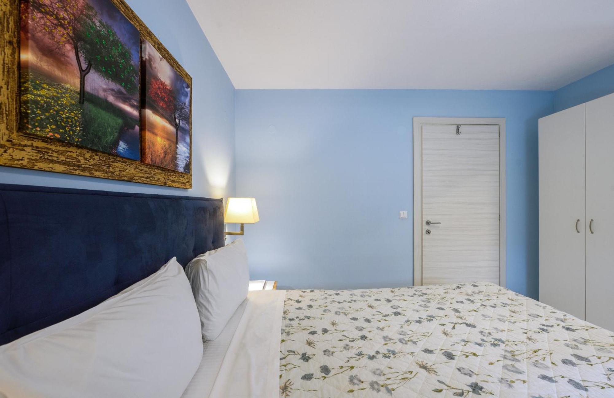 Elpiniki Luxury Apartments Nea Poteidaia Dış mekan fotoğraf