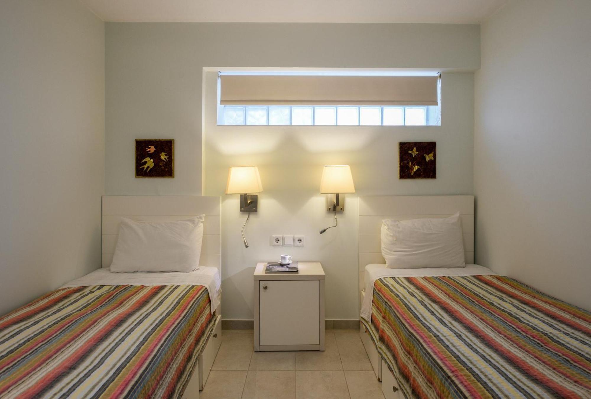 Elpiniki Luxury Apartments Nea Poteidaia Dış mekan fotoğraf