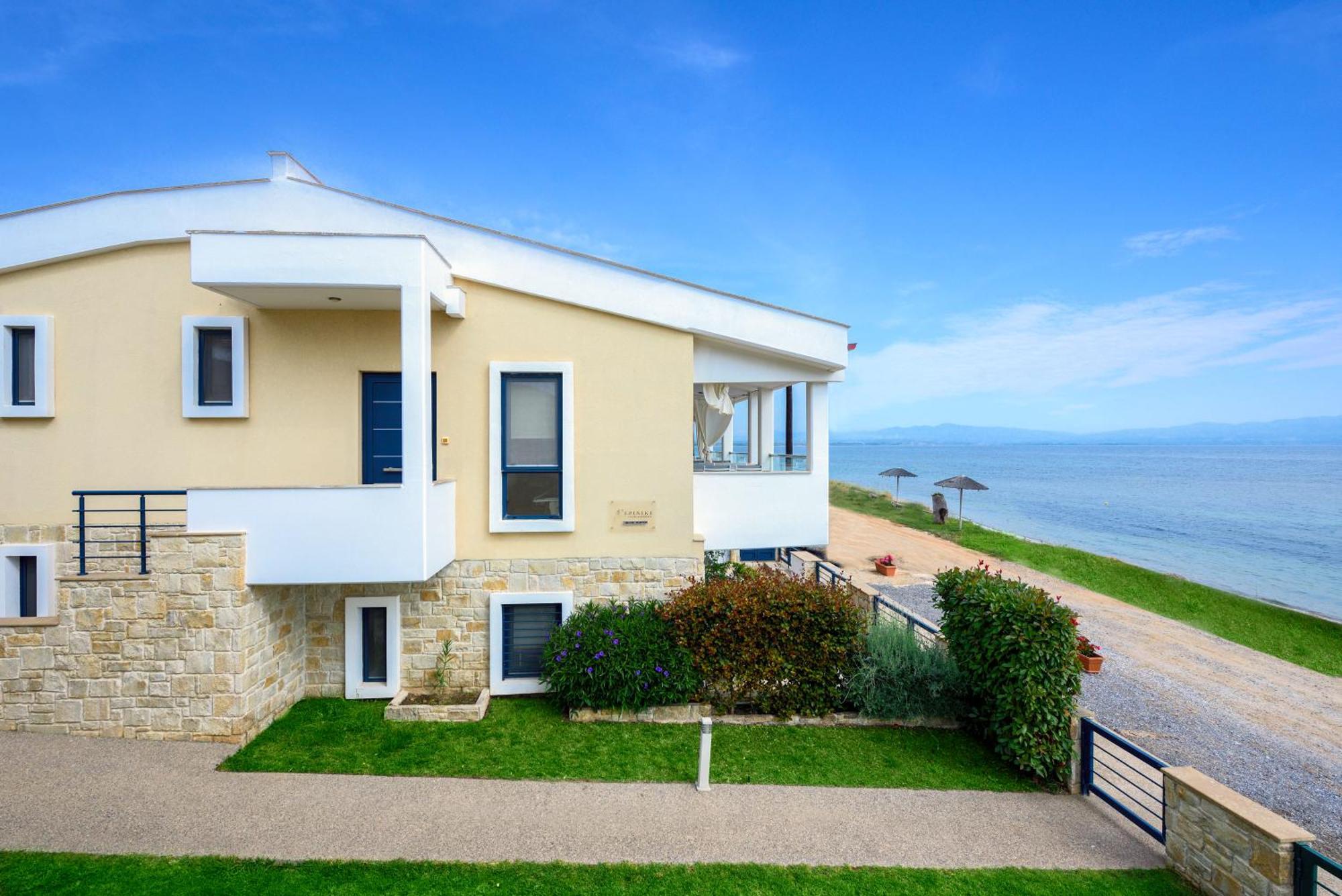 Elpiniki Luxury Apartments Nea Poteidaia Dış mekan fotoğraf