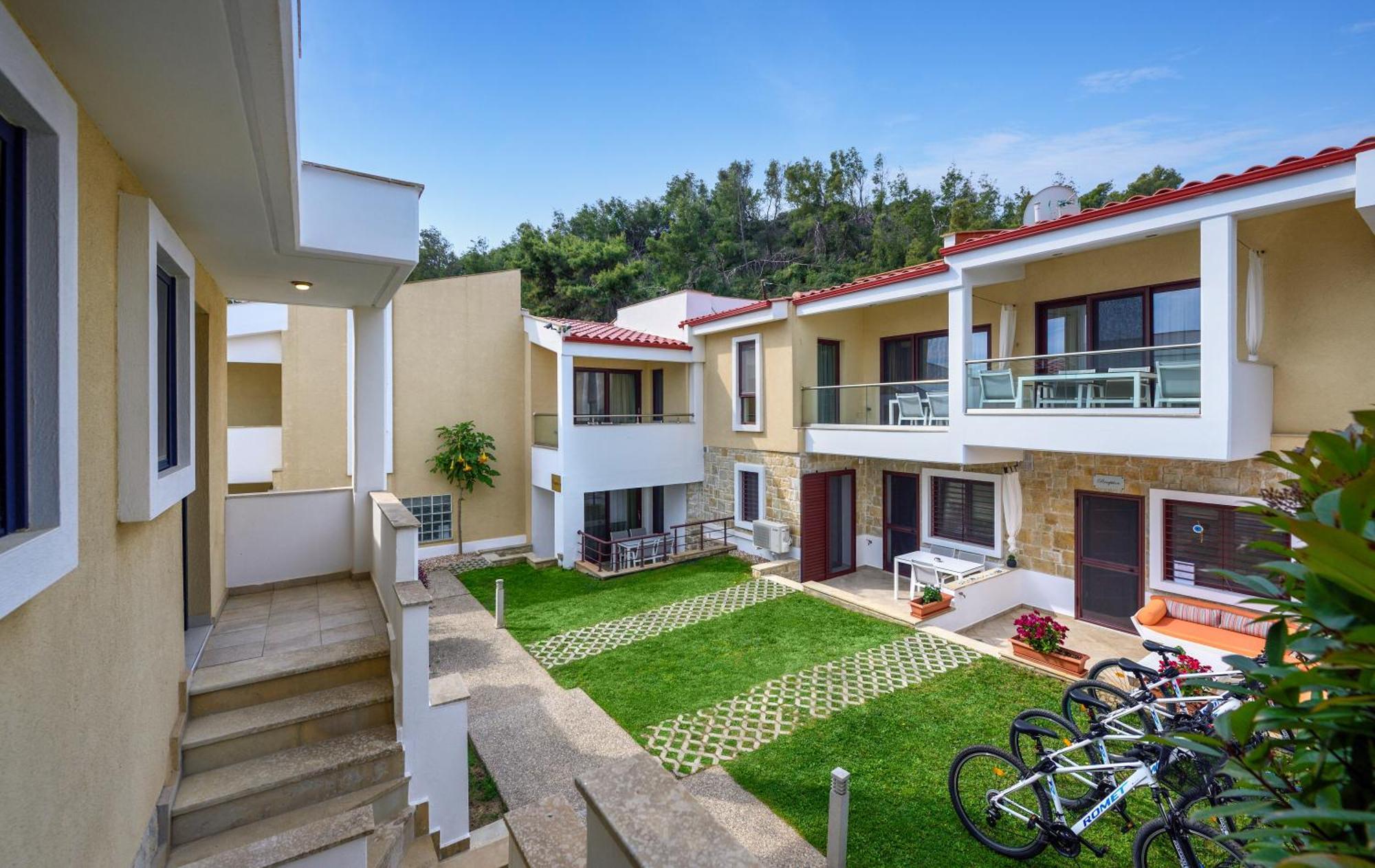Elpiniki Luxury Apartments Nea Poteidaia Dış mekan fotoğraf