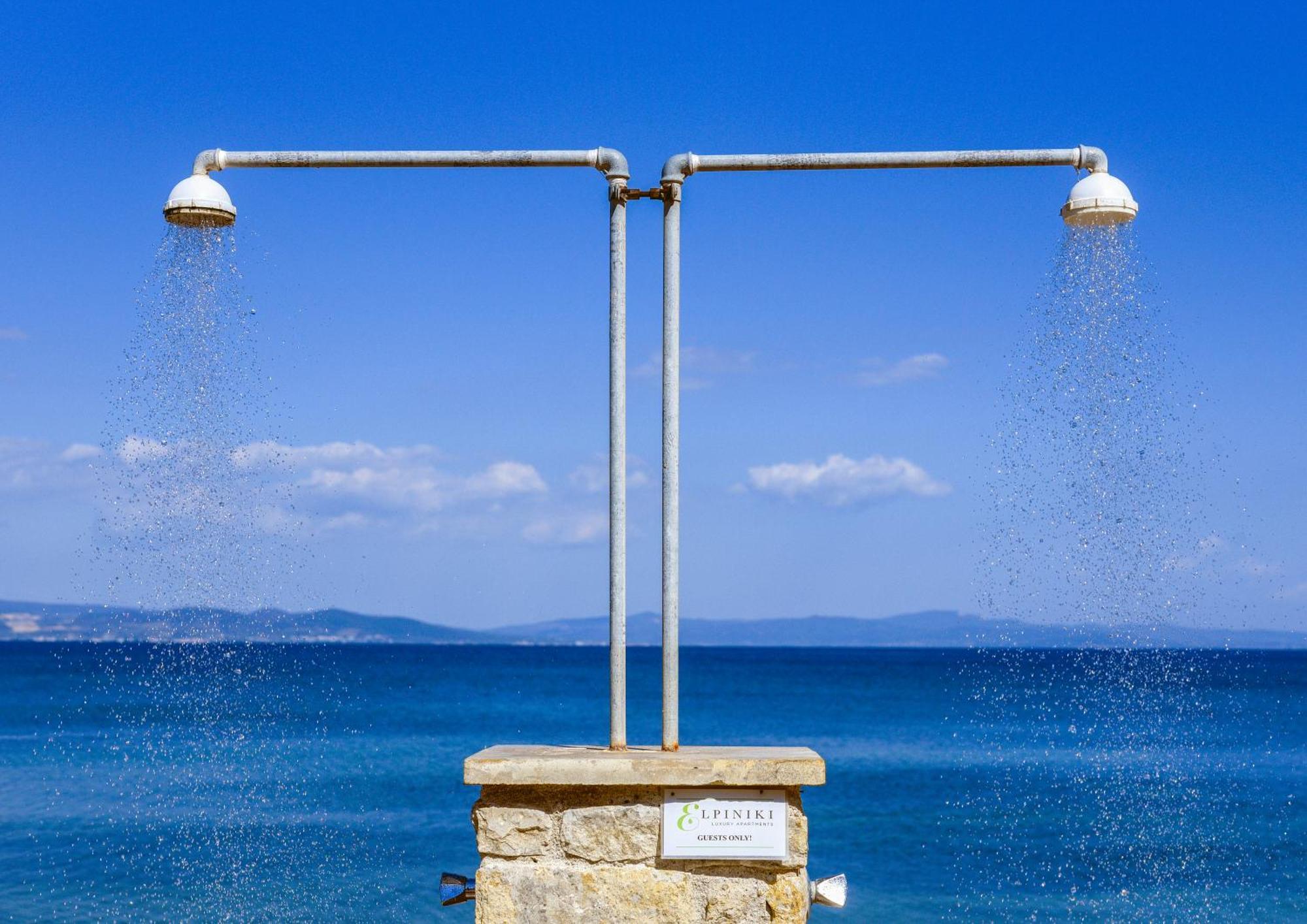 Elpiniki Luxury Apartments Nea Poteidaia Dış mekan fotoğraf