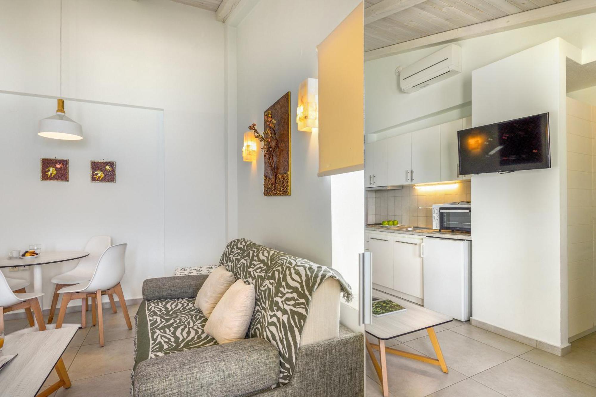 Elpiniki Luxury Apartments Nea Poteidaia Dış mekan fotoğraf